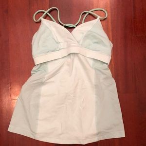 Lululemon Light Blue / Green Workout Top Size 6